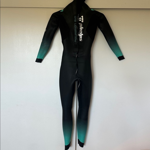 Michael Phelps Aquasphere 2.0 Women’s XS Wetsuit - Picture 3 of 9